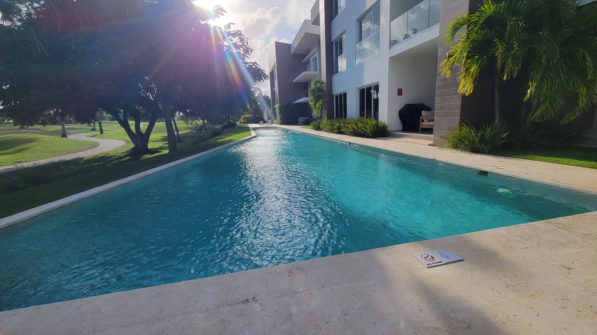 Modern 2BR with Pool & Golf View | Arboleda A102