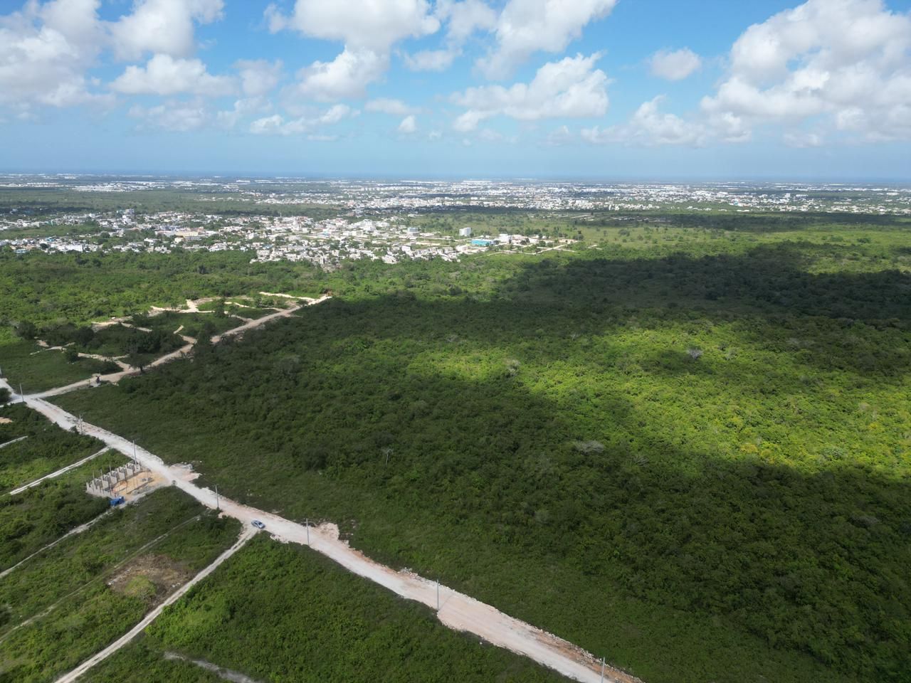 Adjacent development in the farallón zone